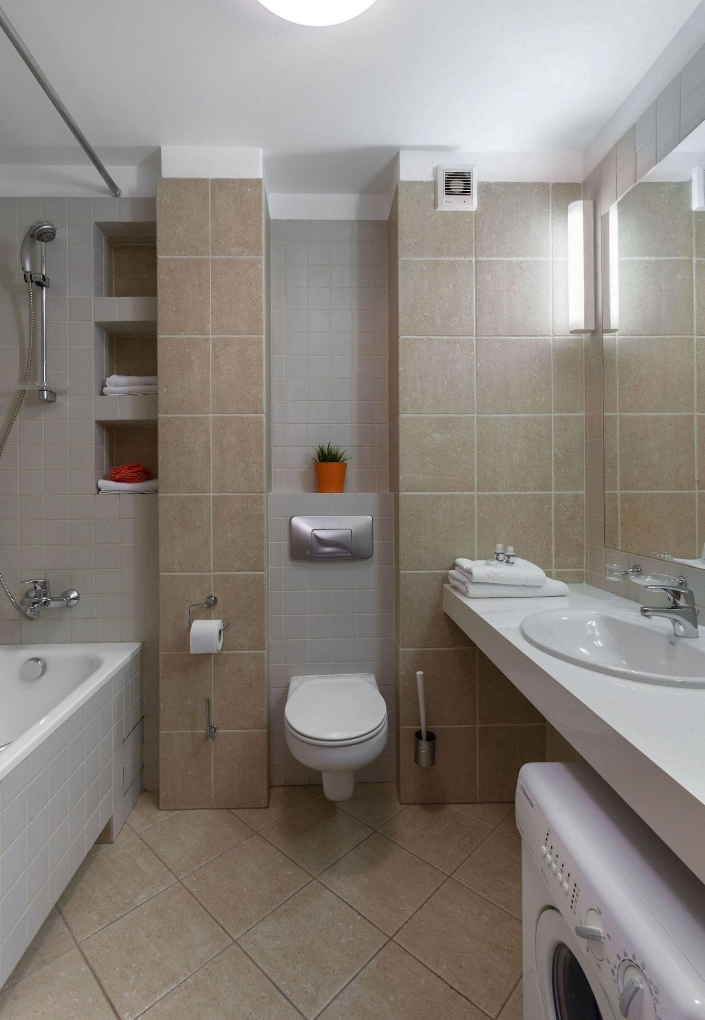 Apartamenty Media Park Варшава Екстериор снимка