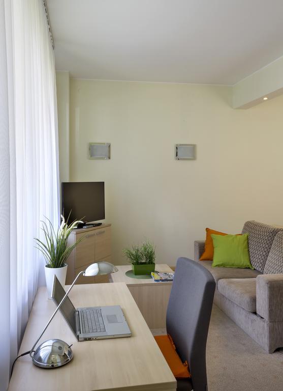 Apartamenty Media Park Варшава Екстериор снимка
